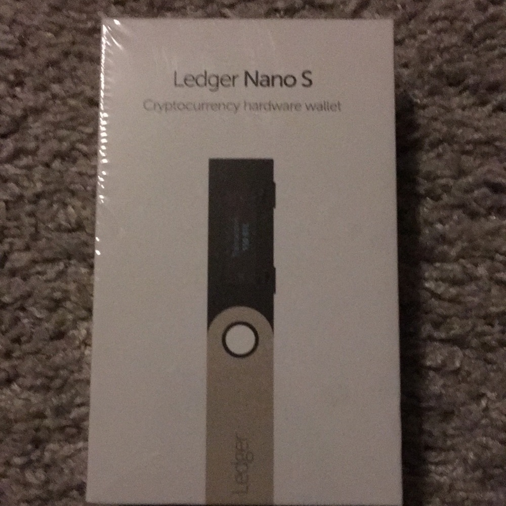 Ledger Nano S Cryptocurrency Hardware Wallet